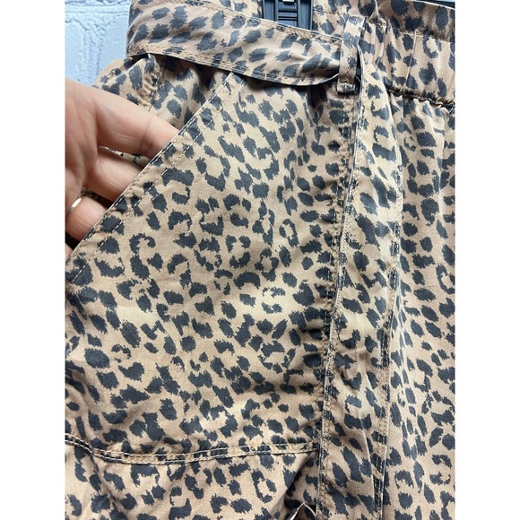 Aerie Womens Animal Print Camp Shorts Size XL - Picture 3 of 10